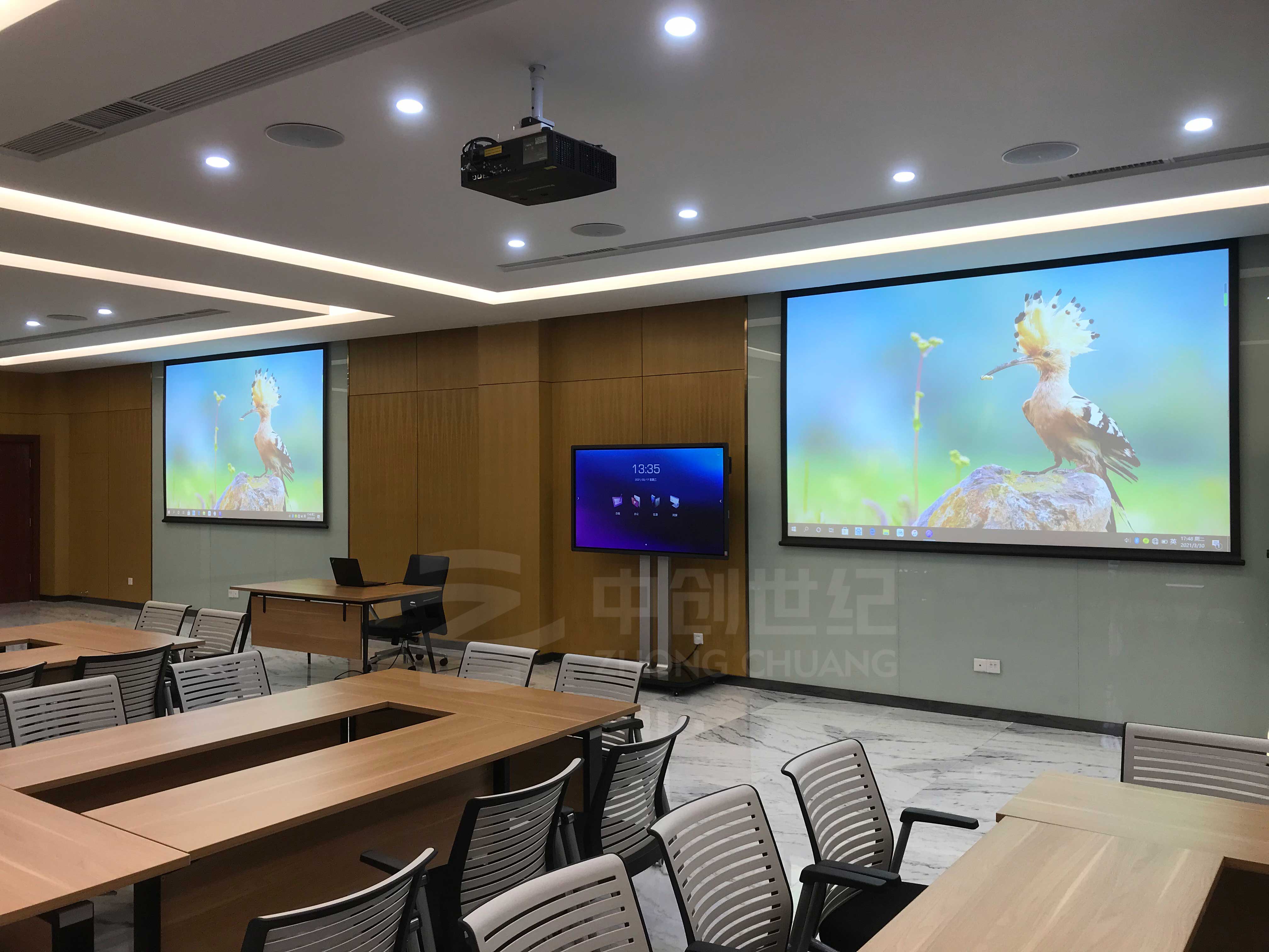 深圳市龍崗區(qū)深高速五聯(lián)綜合服務(wù)樓培訓(xùn)室照片2.jpg 深圳市龍崗區(qū)深高速五聯(lián)綜合服務(wù)樓培訓(xùn)室照片2.jpg